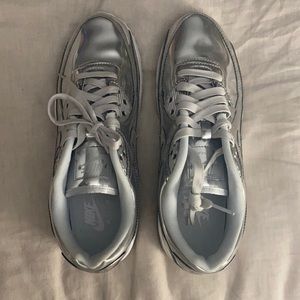 Nike air Max silver